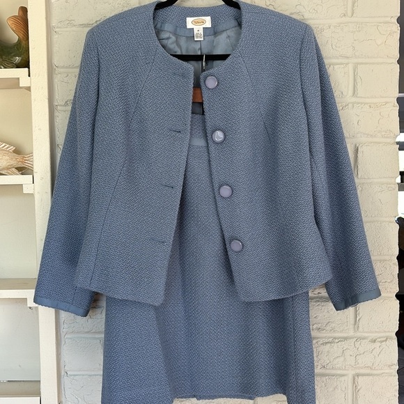 Talbots Size 16 Periwinkle Suit - Picture 6 of 8